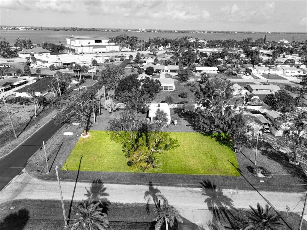 Photo of 140 Riverview Avenue, Englewood, FL 34223 (MLS # D6144746)