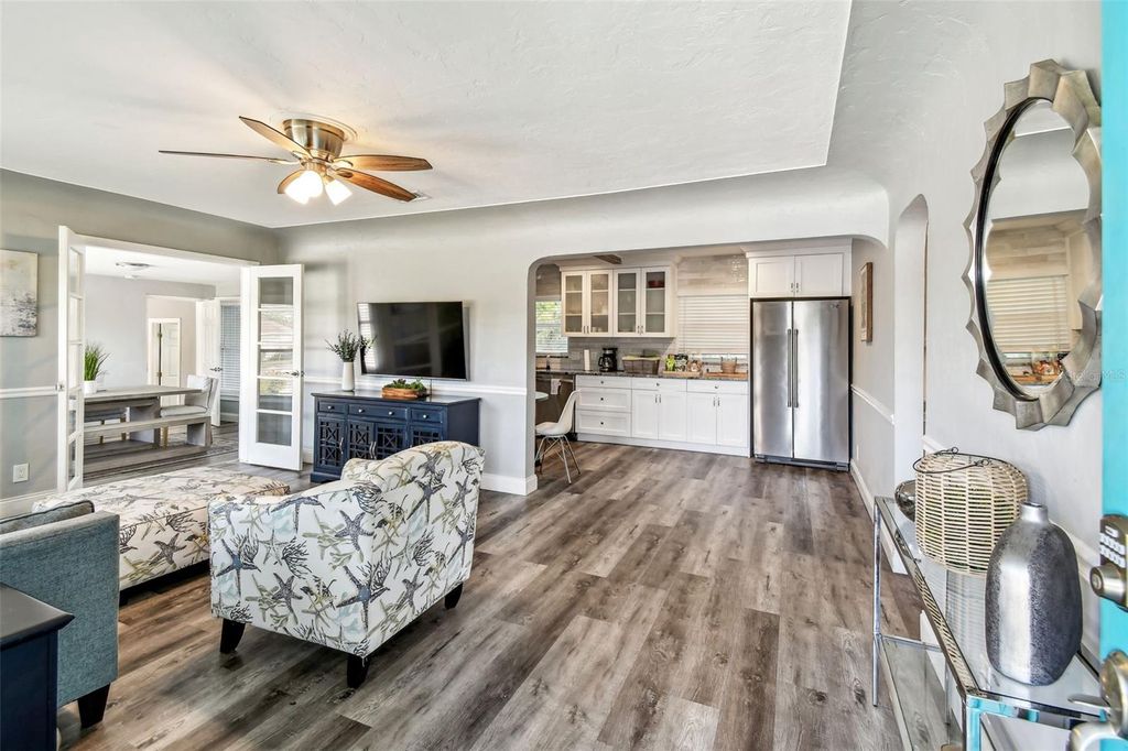 Photo of 6207 Gulfport Boulevard S, Gulfport, FL 33707 (MLS # TB8377462)