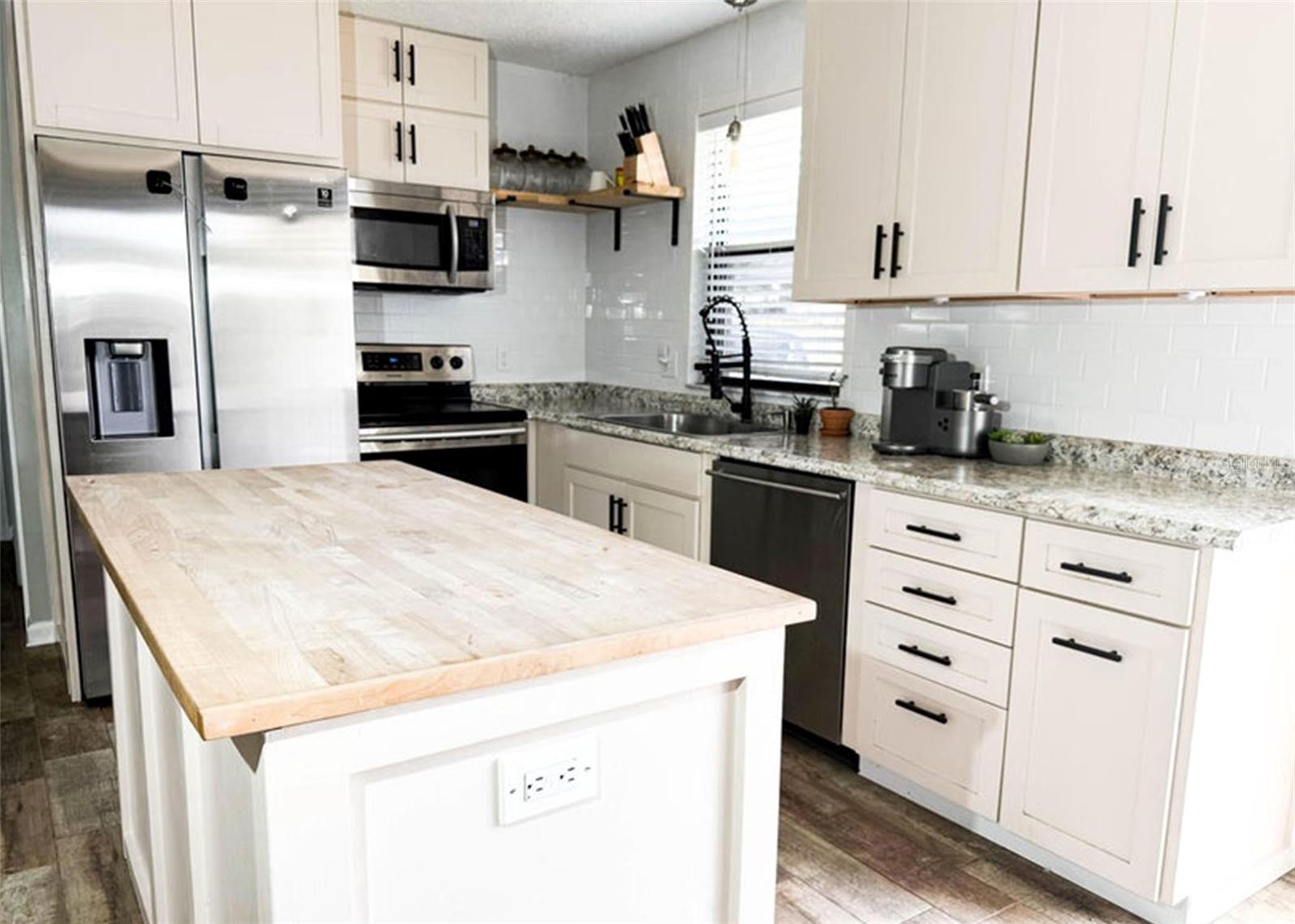 POSTMASTERS RETIREMENT VILLAGE - Residential