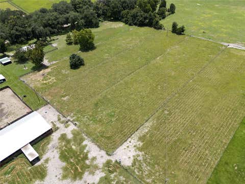 Tiny photo for 17885 NE 2nd Place, Williston, FL 32696 (MLS # OM715392)