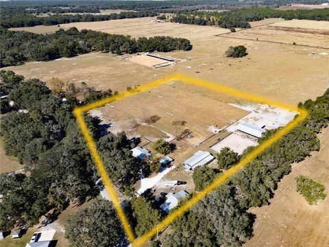 Tiny photo for 17885 NE 2nd Place, Williston, FL 32696 (MLS # OM715392)