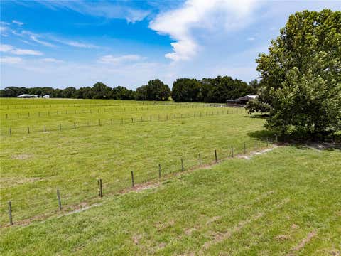 Tiny photo for 17885 NE 2nd Place, Williston, FL 32696 (MLS # OM715392)