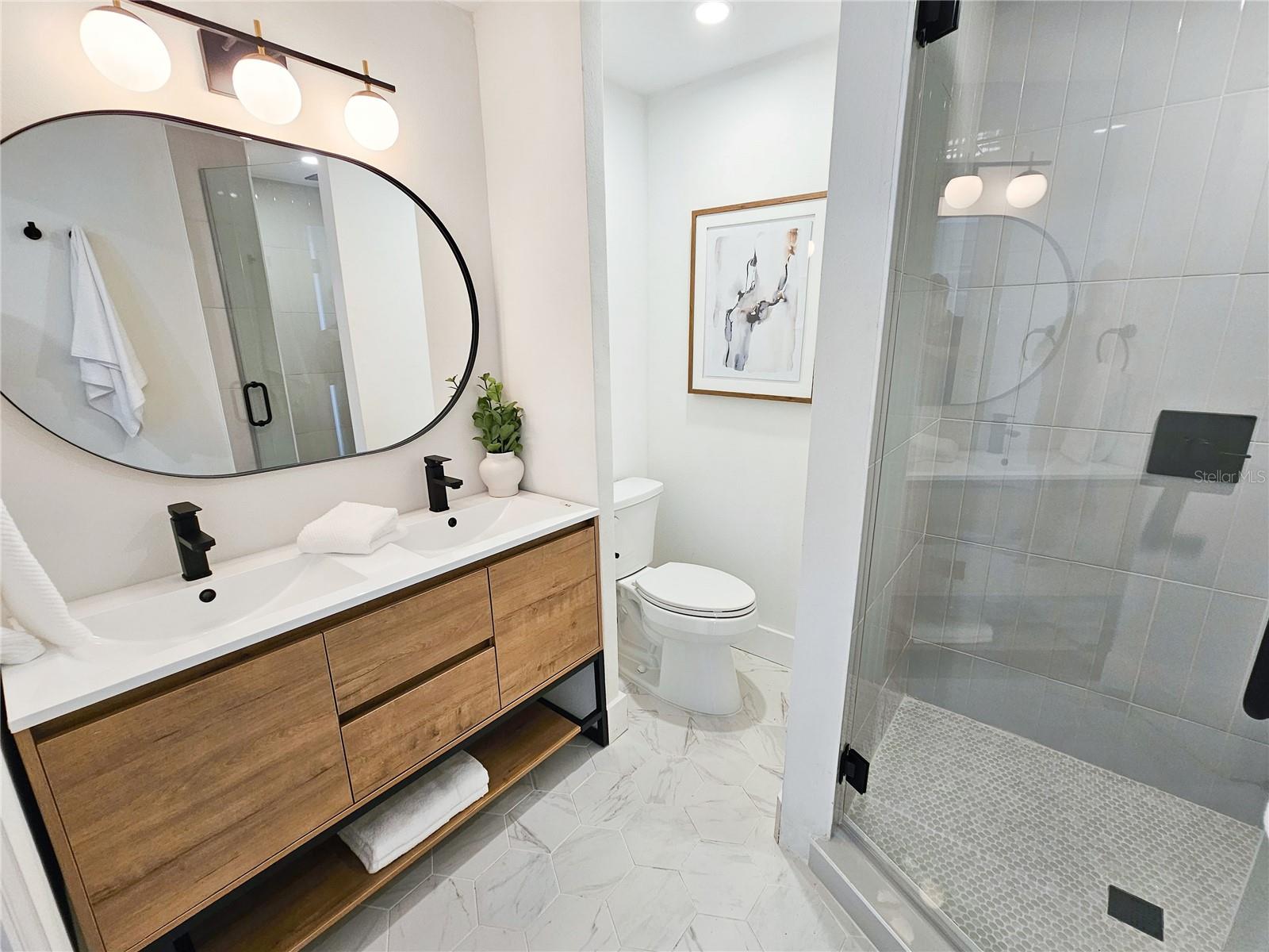 NORTH EUCLID OASIS - Residential Lease