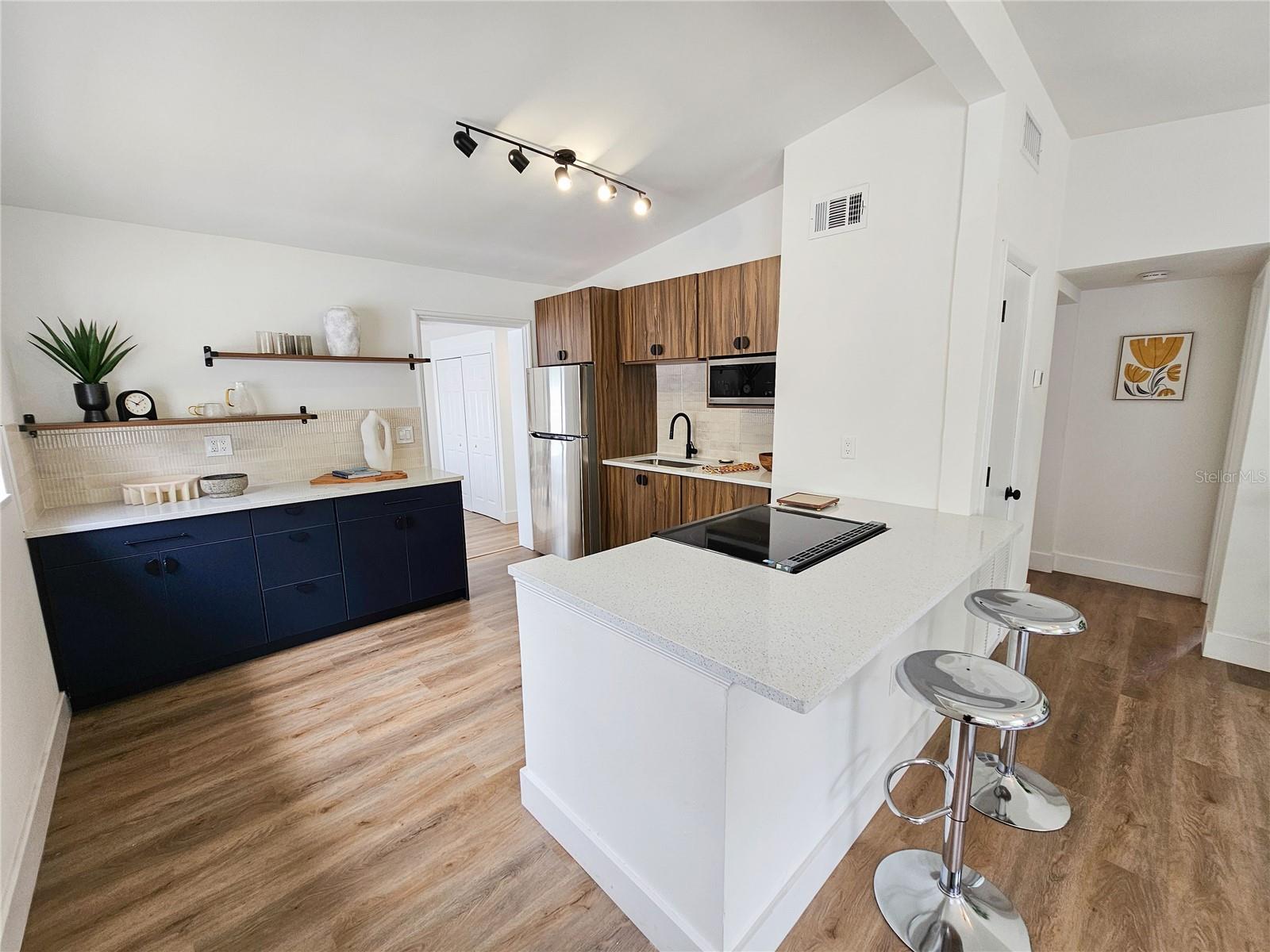 NORTH EUCLID OASIS - Residential Lease