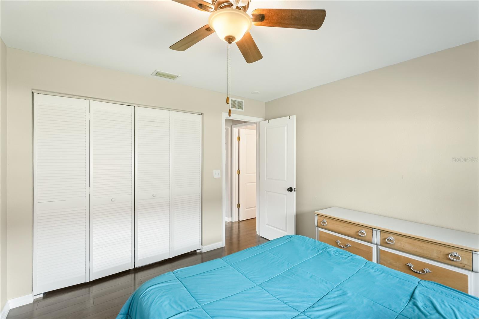 CAMBRIDGE VILLAGE - Residential