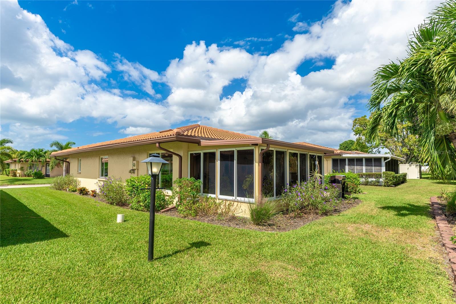 CAMBRIDGE VILLAGE - Residential