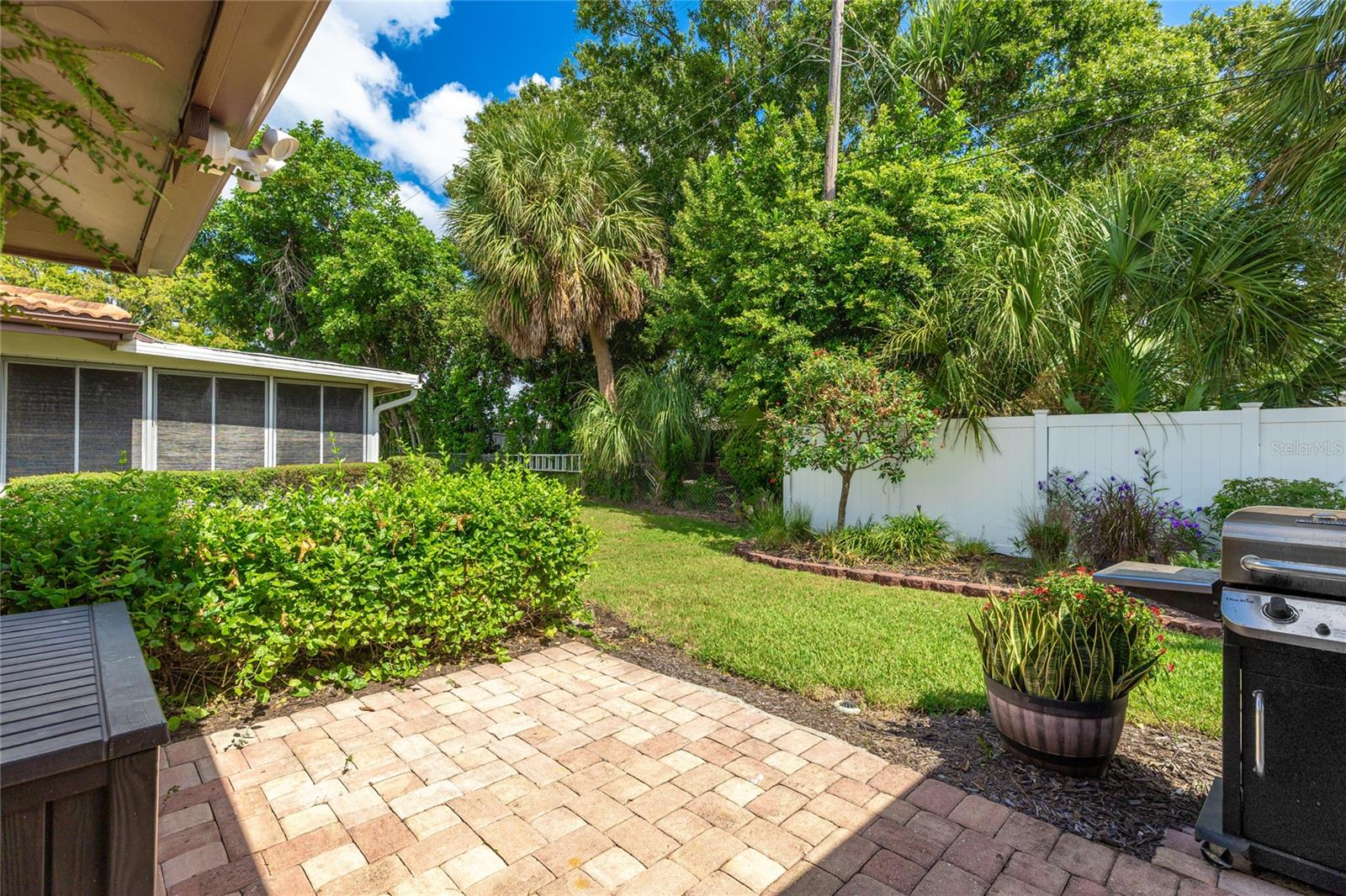 CAMBRIDGE VILLAGE - Residential