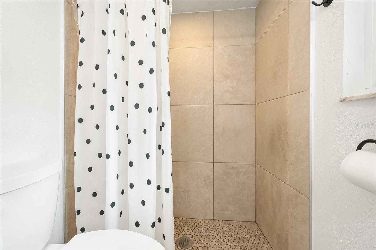 CAMBRIDGE VILLAGE - Residential