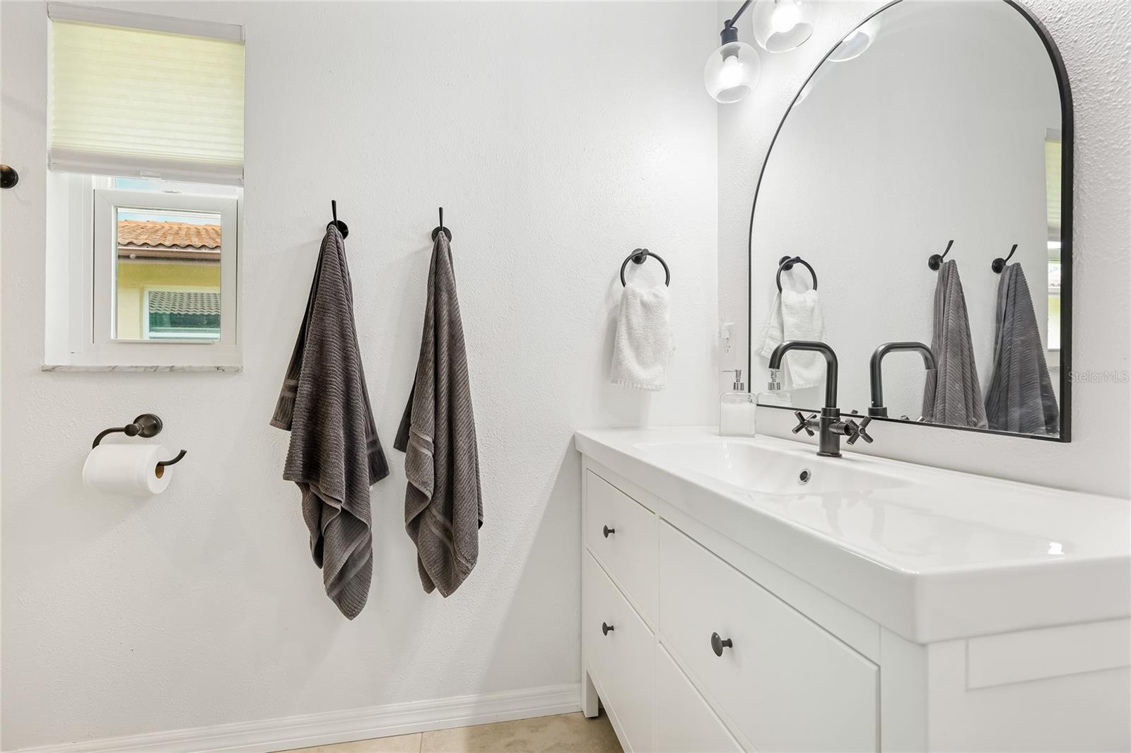 CAMBRIDGE VILLAGE - Residential