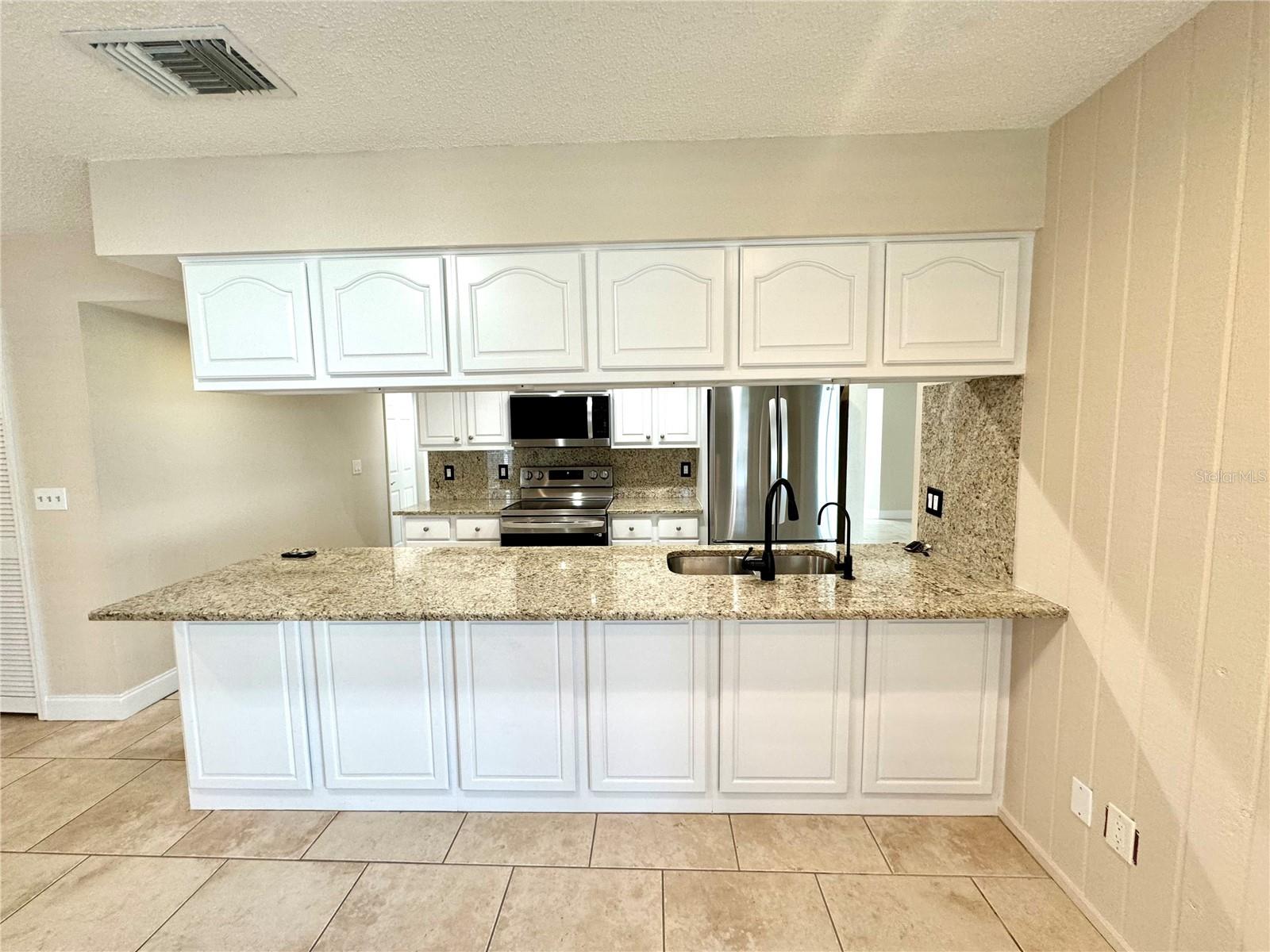 HEATHER HILLS - Residential Lease