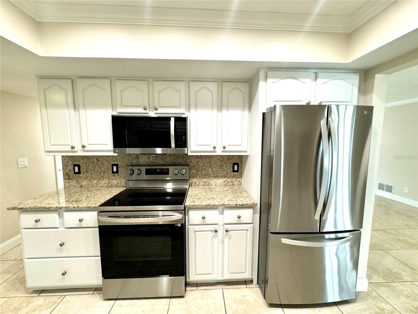 HEATHER HILLS - Residential Lease