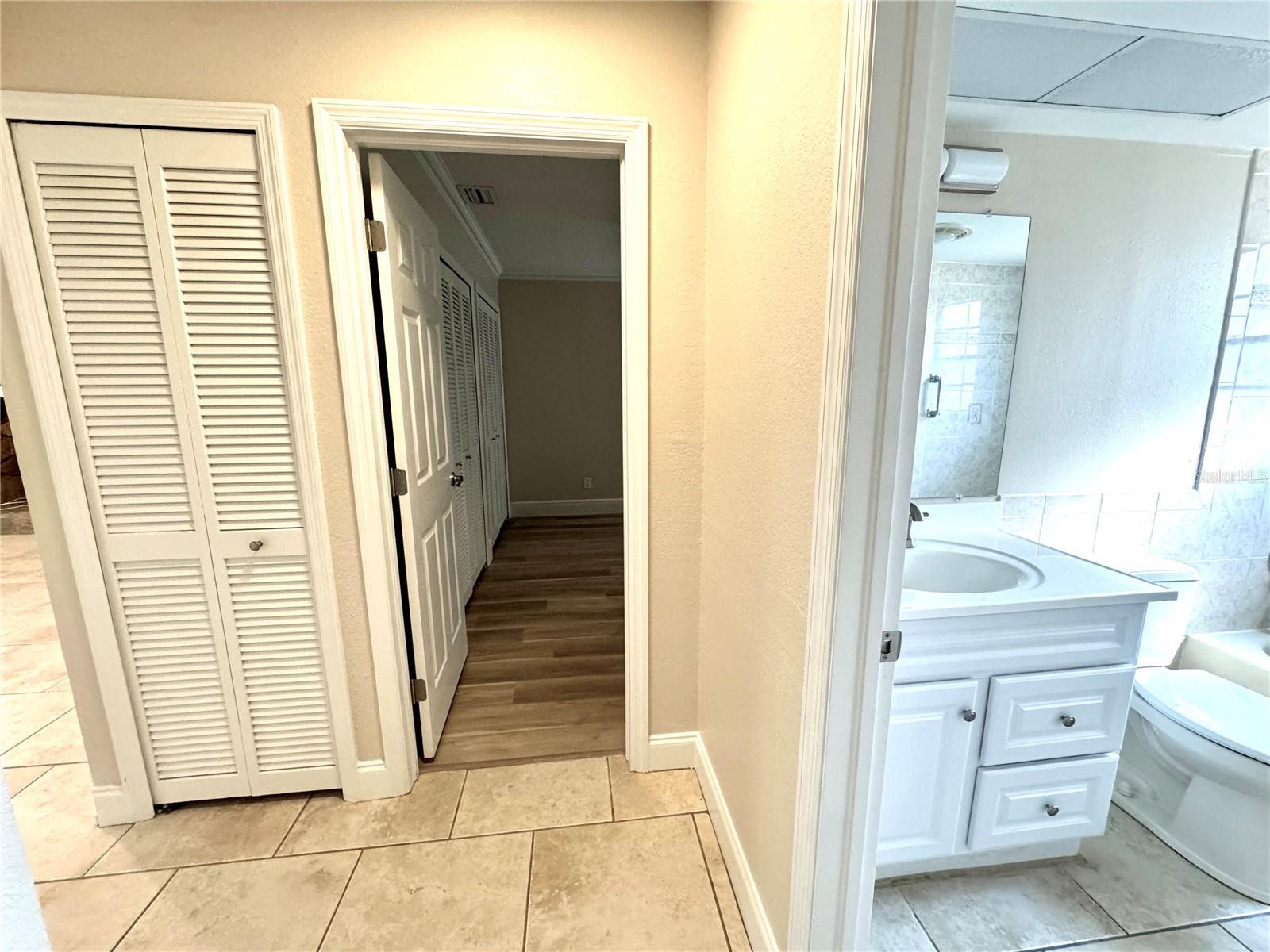 HEATHER HILLS - Residential Lease