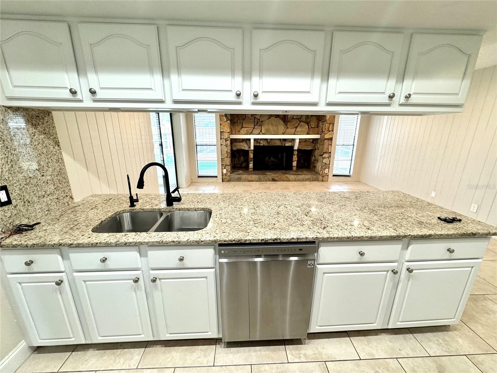 HEATHER HILLS - Residential Lease