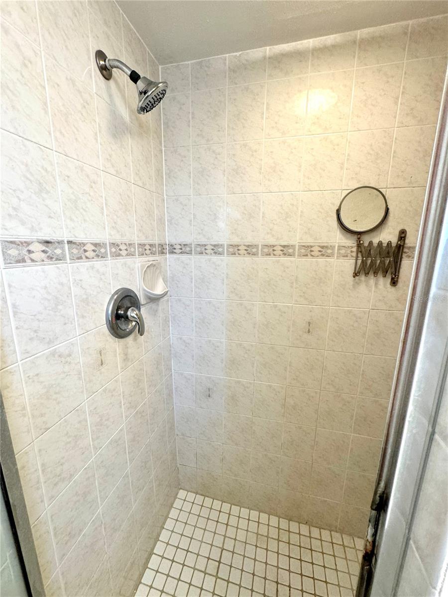 HEATHER HILLS - Residential Lease