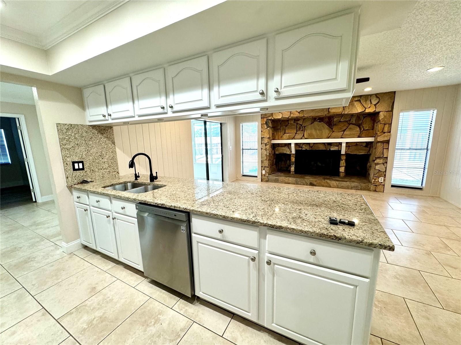 HEATHER HILLS - Residential Lease