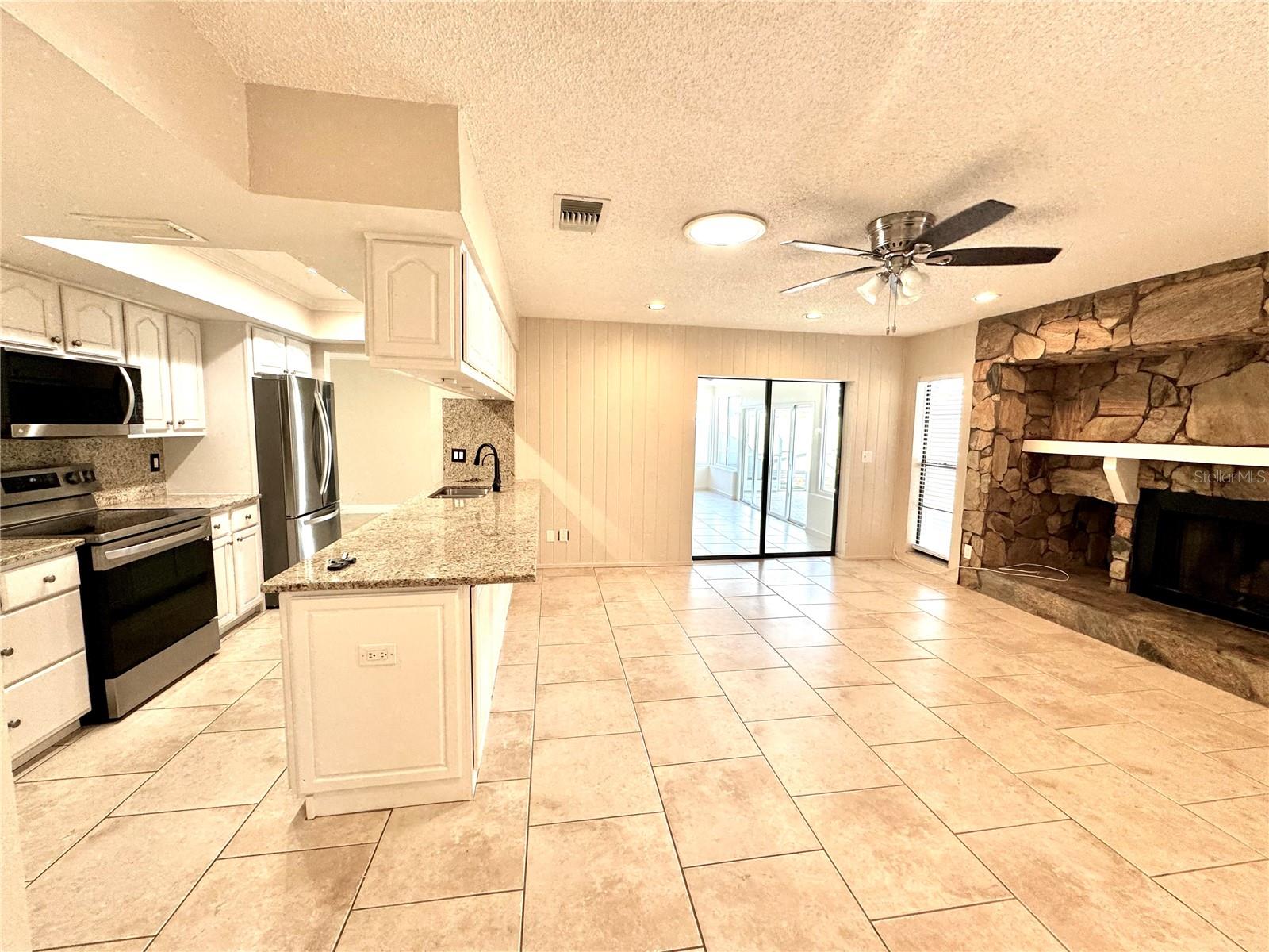 HEATHER HILLS - Residential Lease