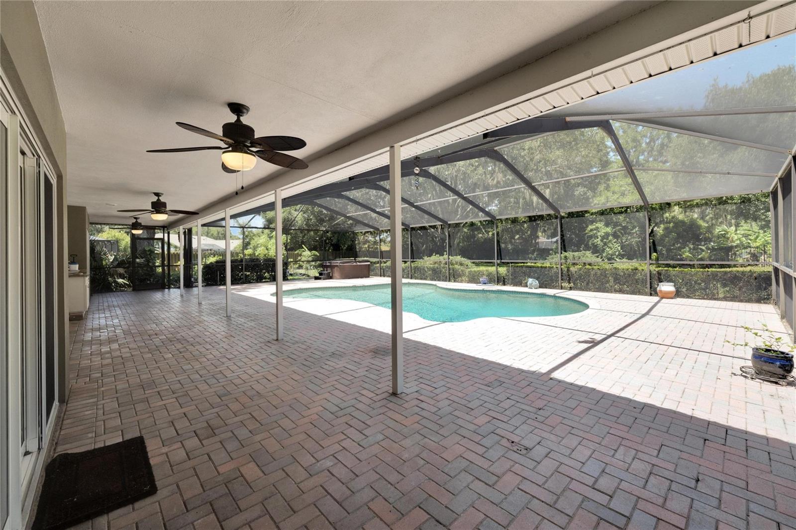 THE MANORS AT CRYSTAL LAKES - Residential Lease