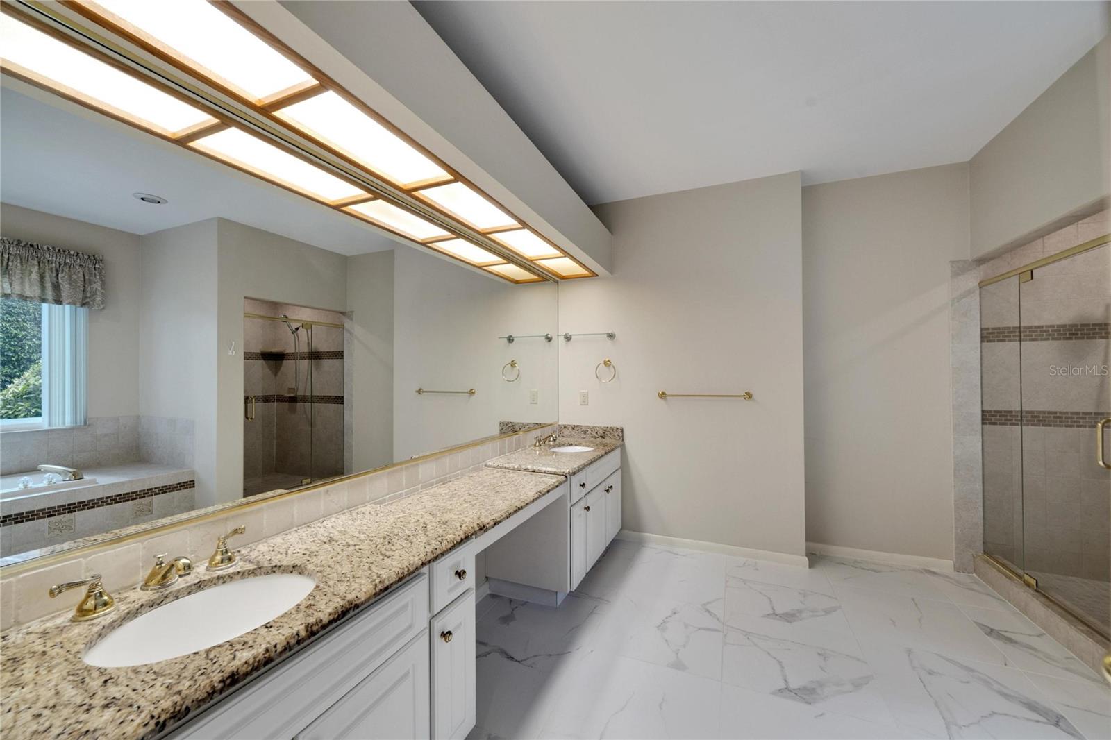 THE MANORS AT CRYSTAL LAKES - Residential Lease