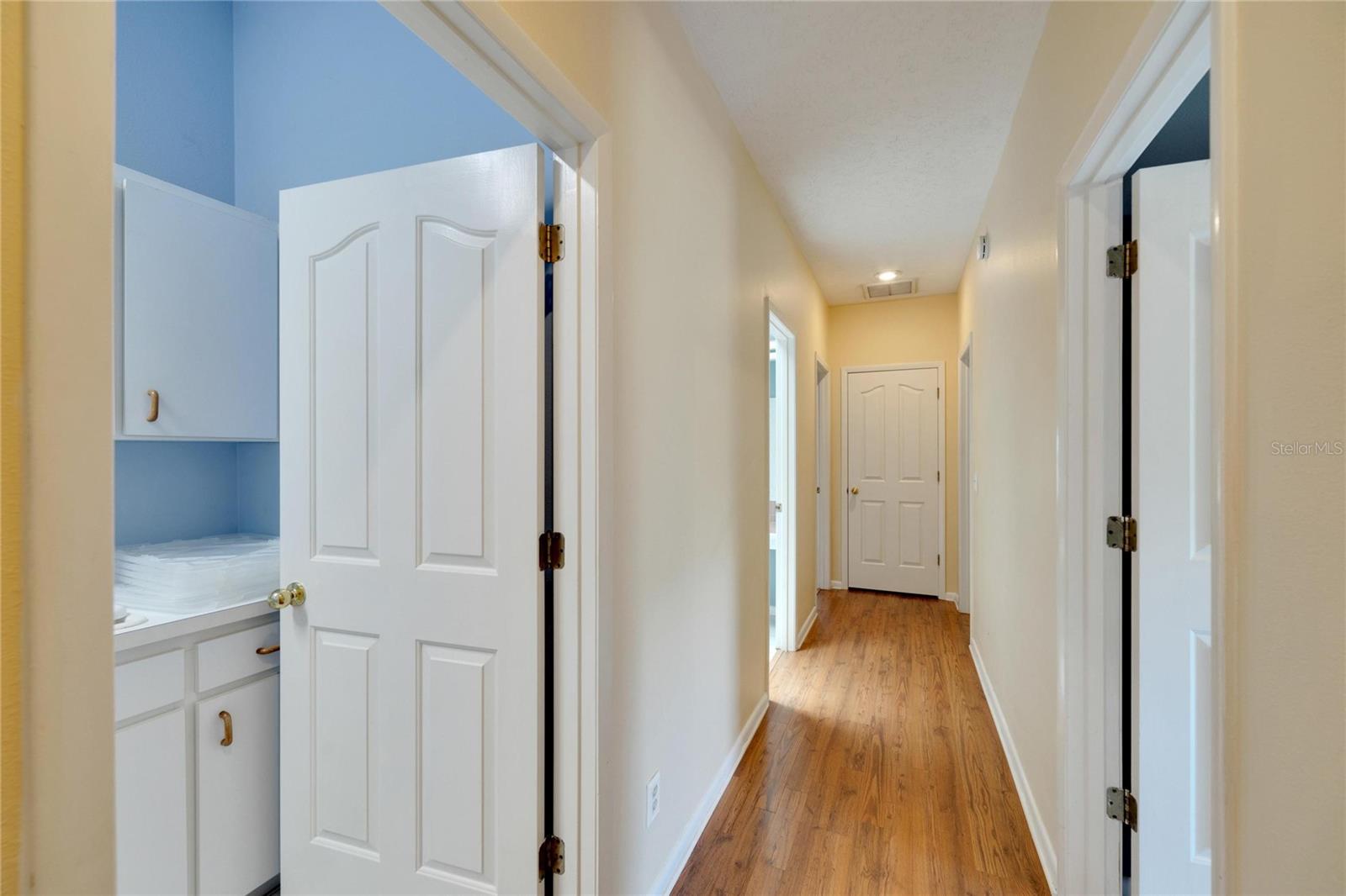 THE MANORS AT CRYSTAL LAKES - Residential Lease