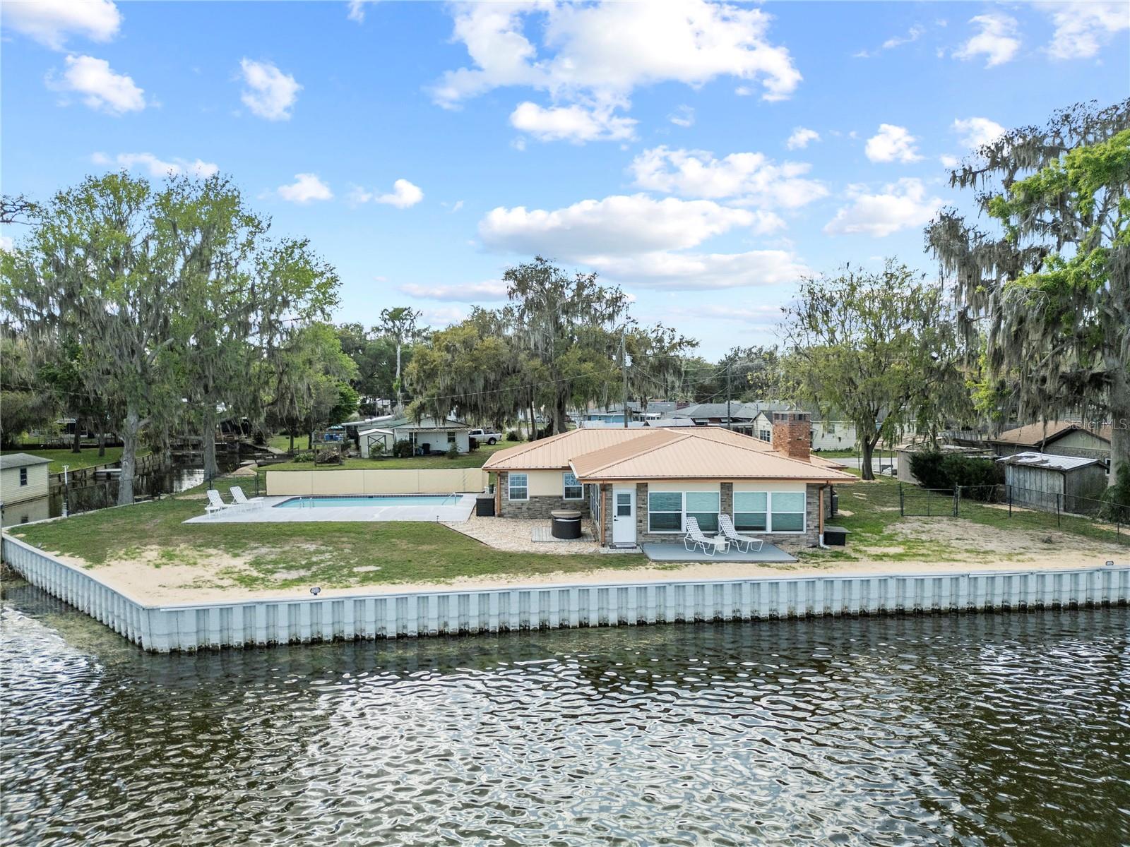 830 COUNTY RD 457
