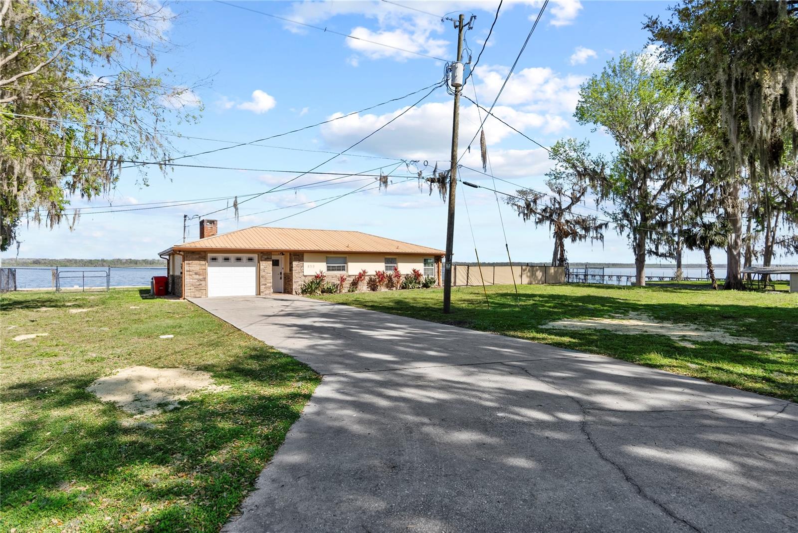 830 COUNTY RD 457