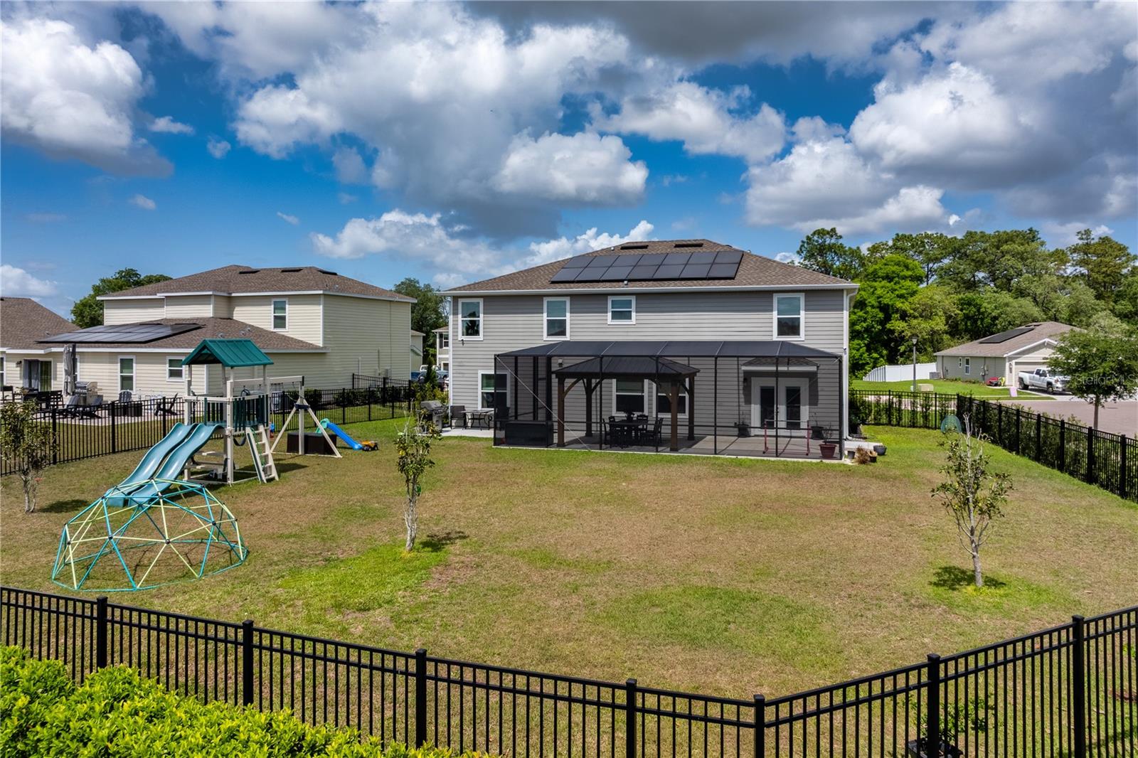 STONEYBROOK HILLS - Residential