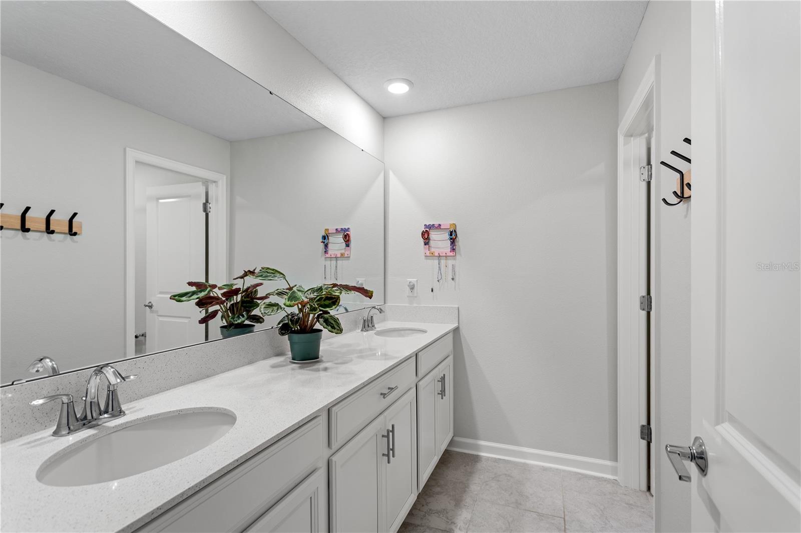 STONEYBROOK HILLS - Residential