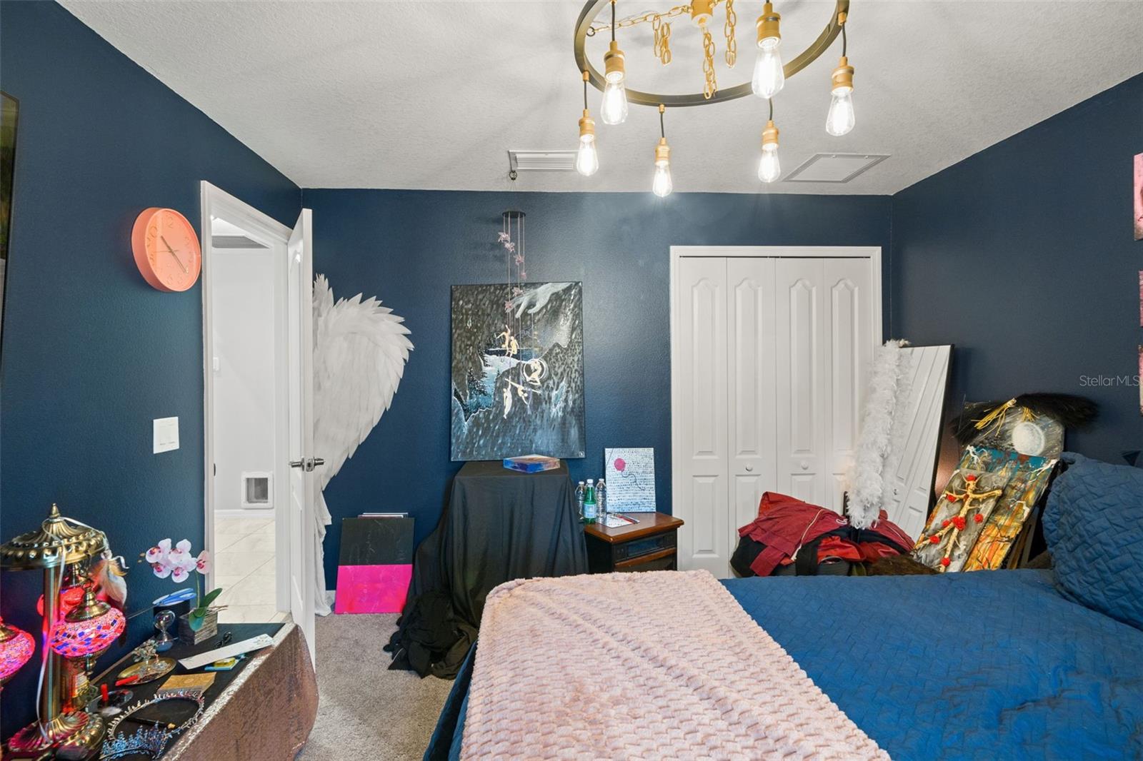 ROYAL HIGHLANDS - Residential