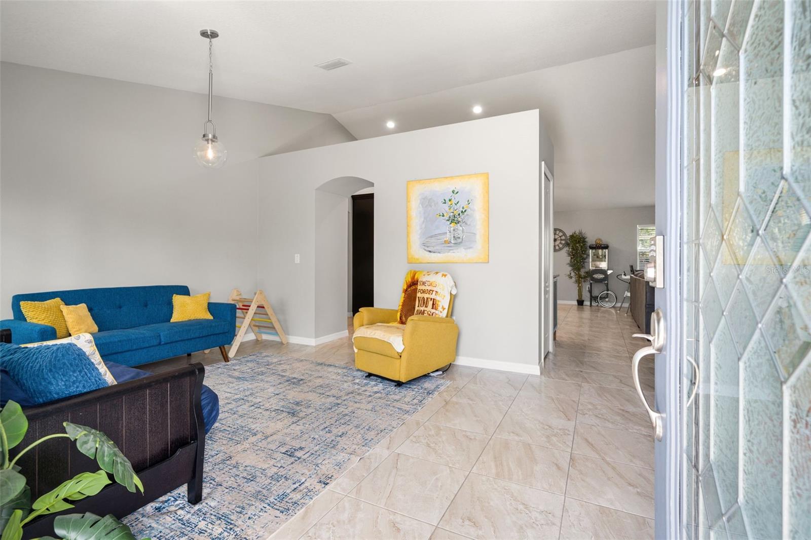 ROYAL HIGHLANDS - Residential