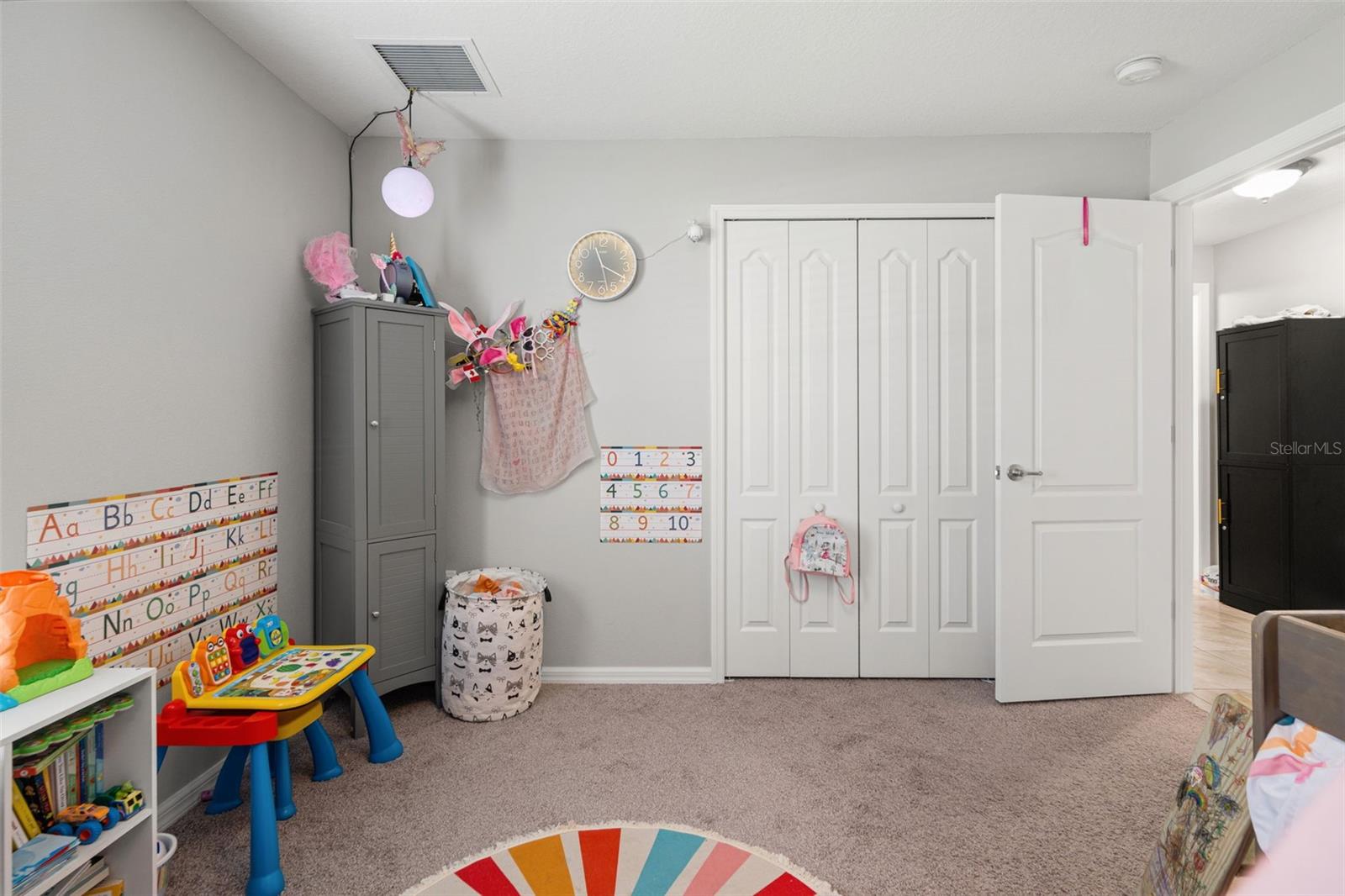 ROYAL HIGHLANDS - Residential