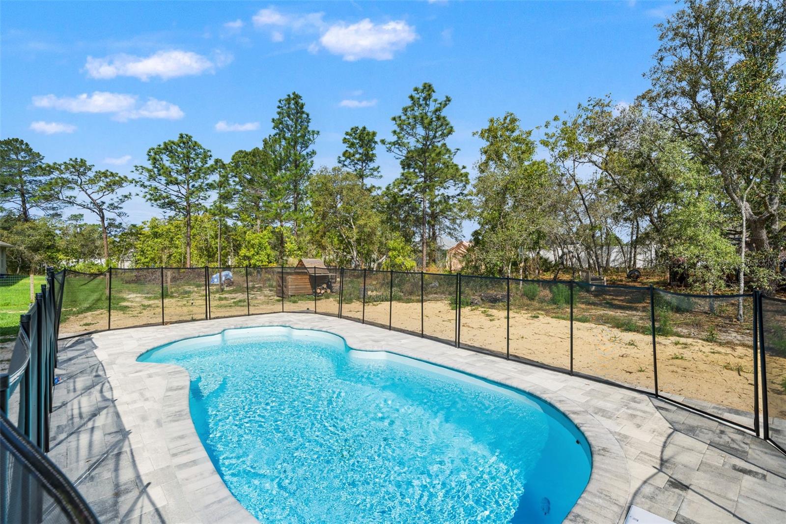 ROYAL HIGHLANDS - Residential