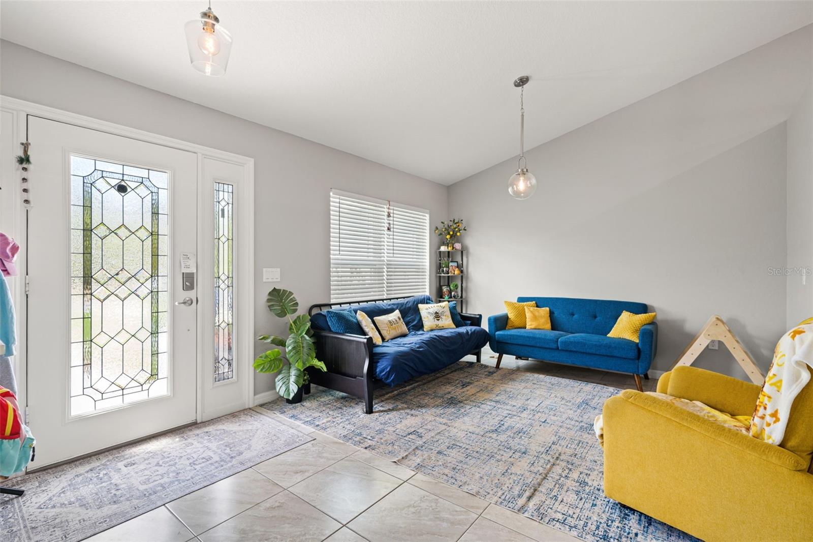 ROYAL HIGHLANDS - Residential