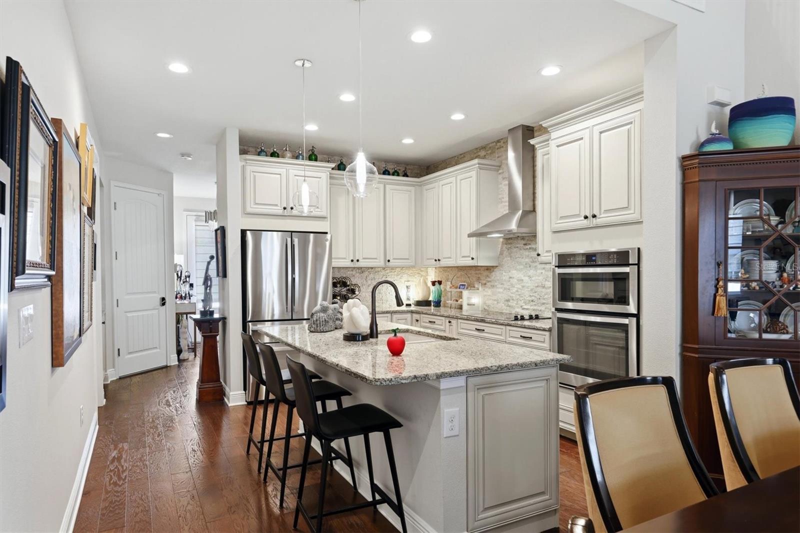 ENCLAVE/FRST LAKES - Residential