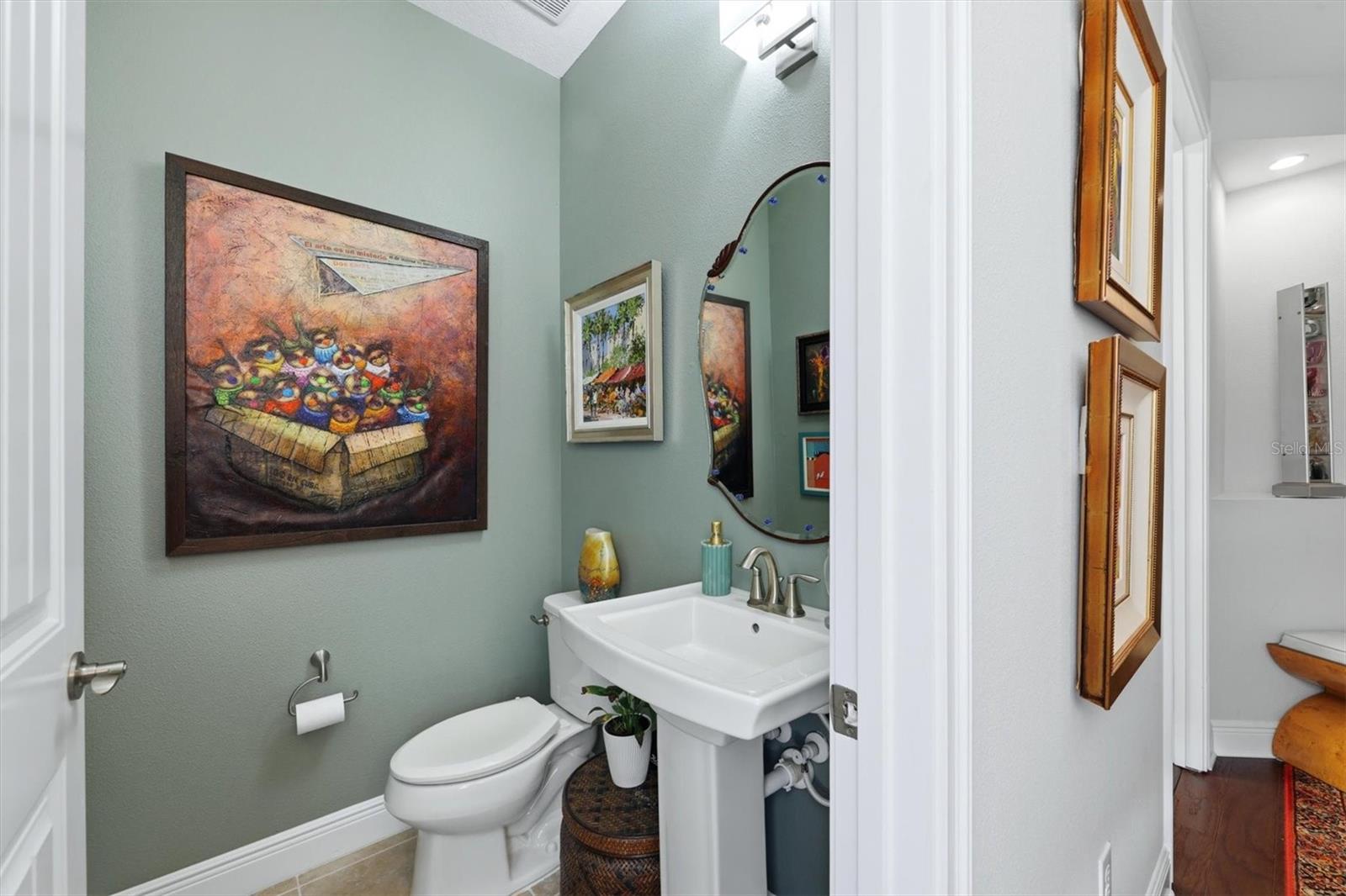 ENCLAVE/FRST LAKES - Residential