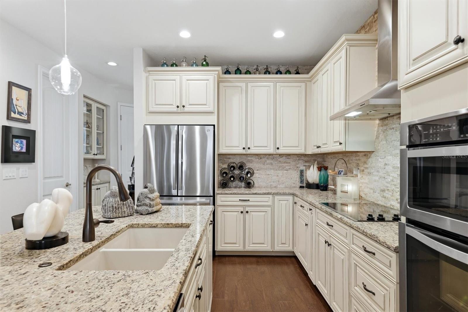 ENCLAVE/FRST LAKES - Residential