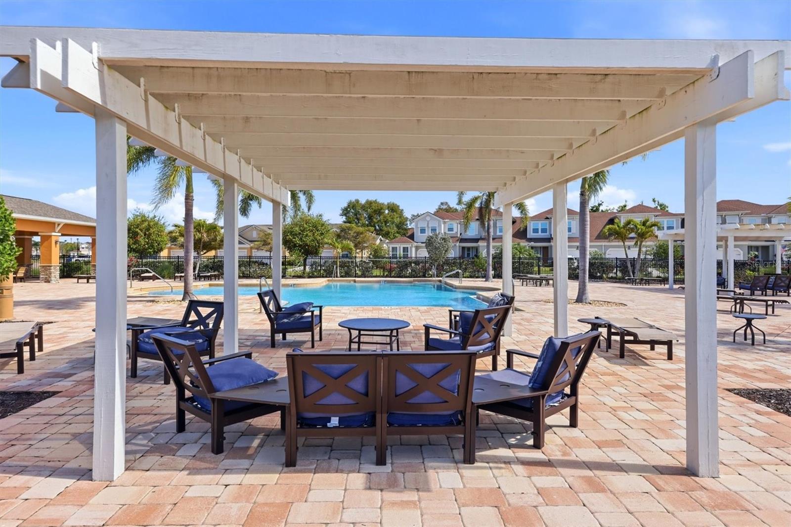 ENCLAVE/FRST LAKES - Residential