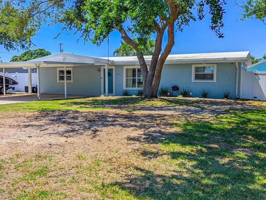Photo of 489 Fox Run Trail, Apollo Beach, FL 33572 (MLS # TB8389008)