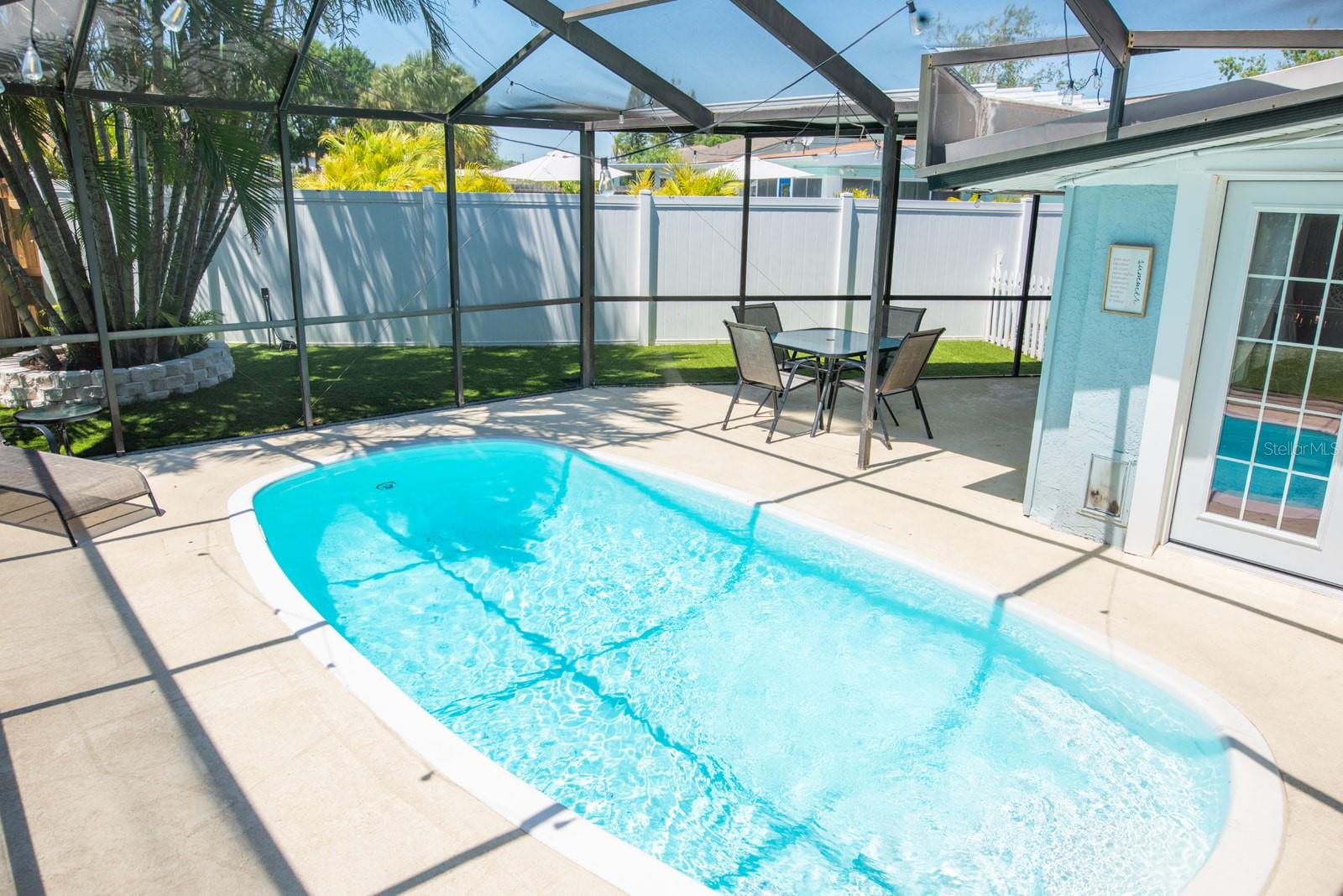 489 FOX RUN TRAIL