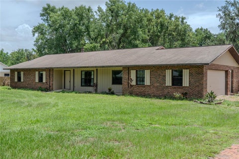 Photo of 17836 Palm Street, Umatilla, FL 32784 (MLS # O6453025)