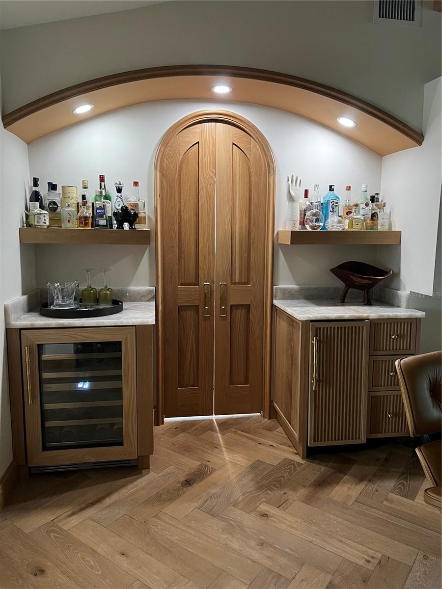 MADEIRA SHORES 1ST ADD - Residential