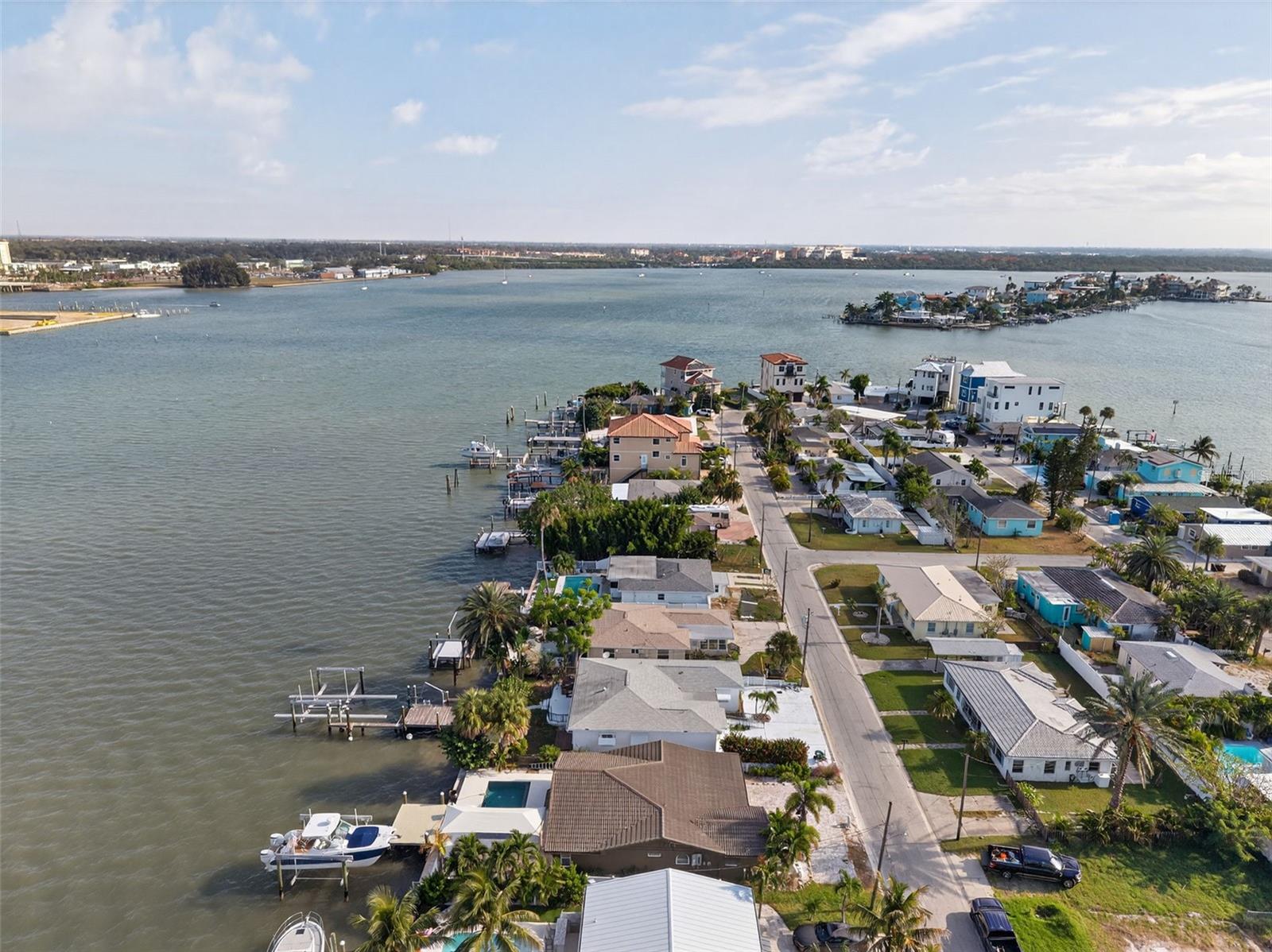 MADEIRA SHORES 1ST ADD - Residential