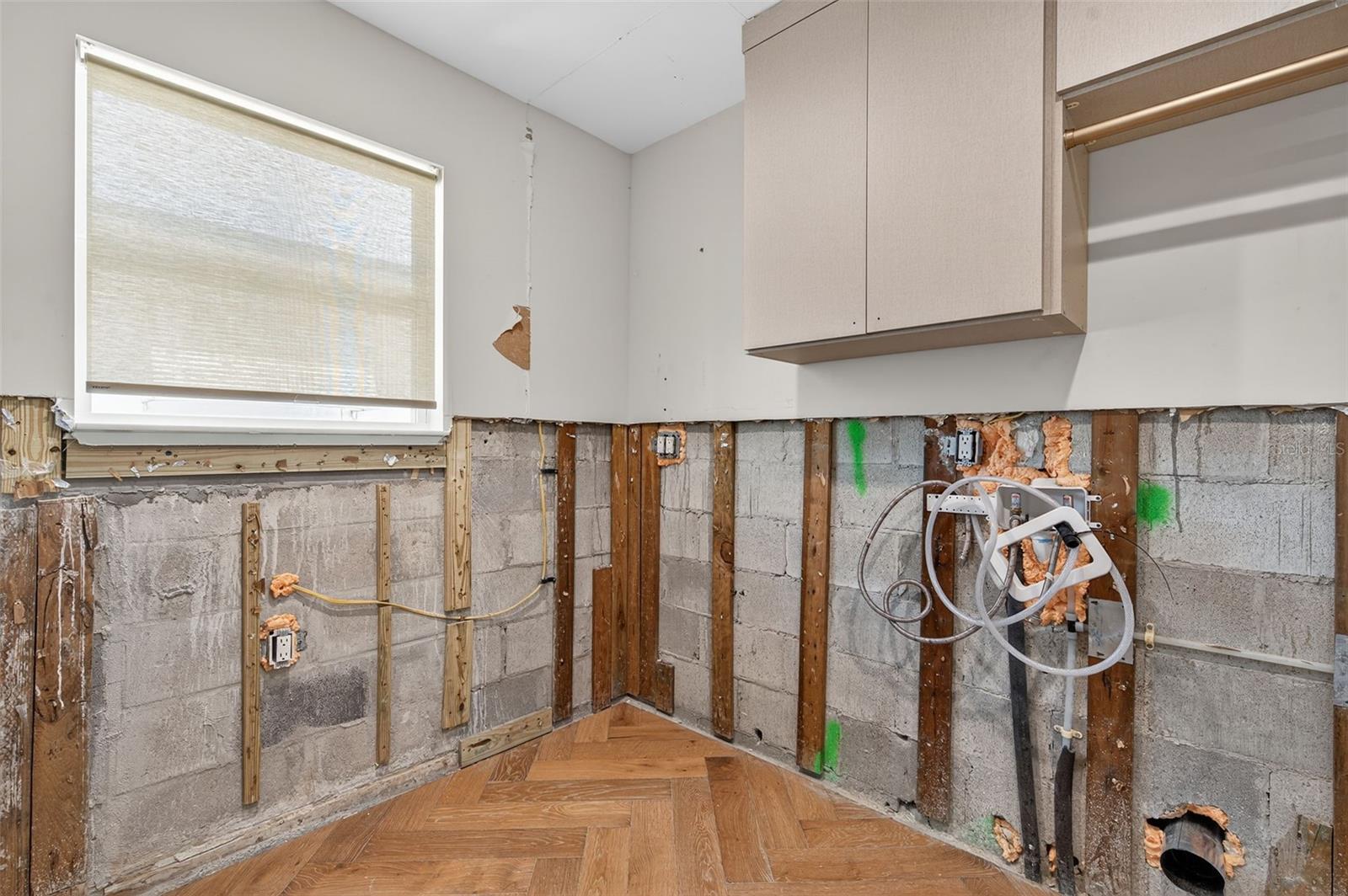 MADEIRA SHORES 1ST ADD - Residential