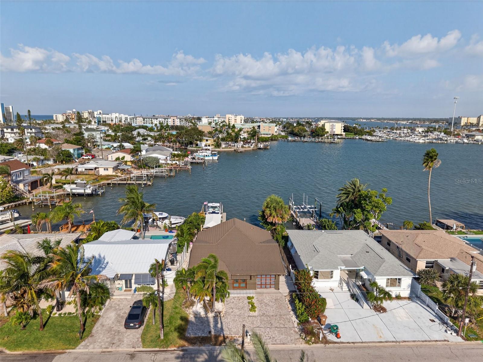 MADEIRA SHORES 1ST ADD - Residential