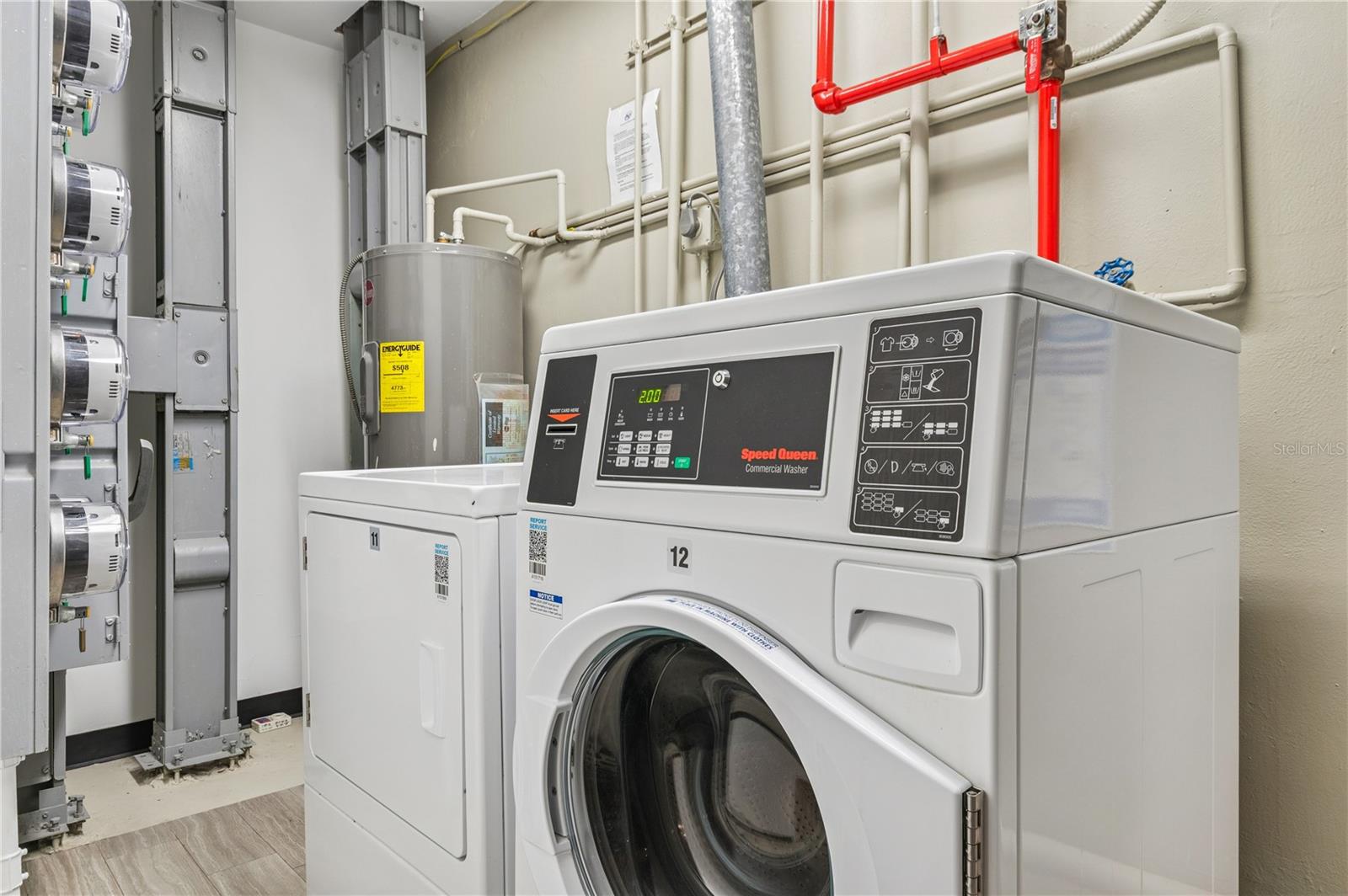 PARK LAKE TOWERS - Residential