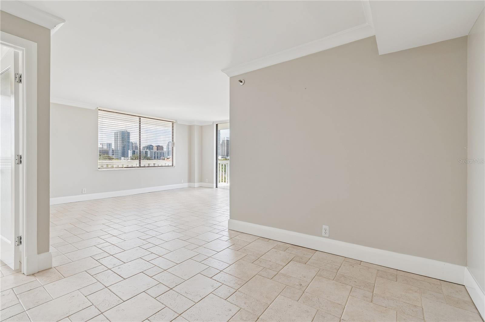 PARK LAKE TOWERS - Residential