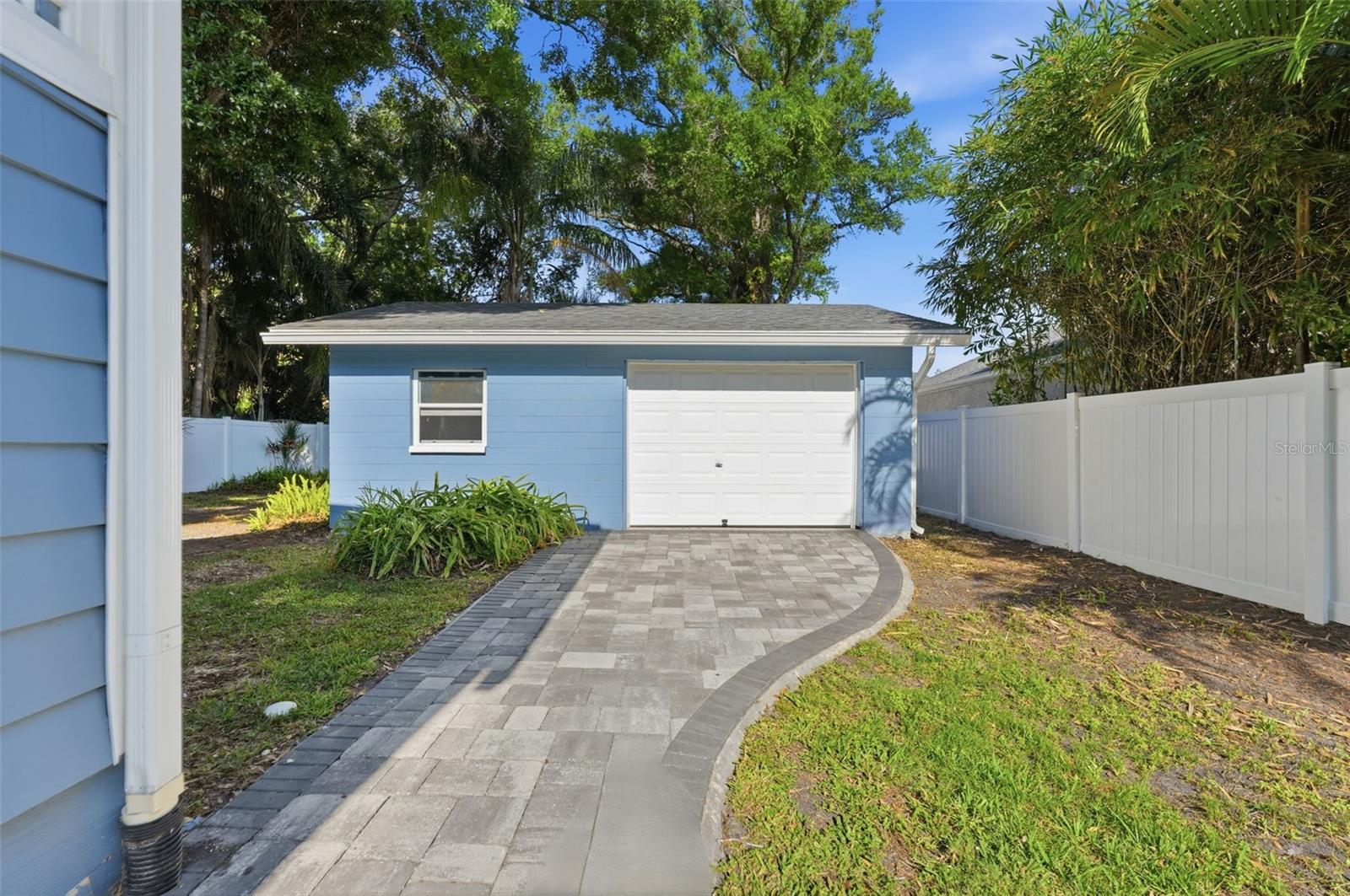 RIVER HAVEN - Residential