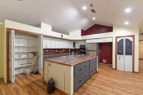 Tiny photo for 18890 SW 44th Street, Dunnellon, FL 34432 (MLS # OM725952)