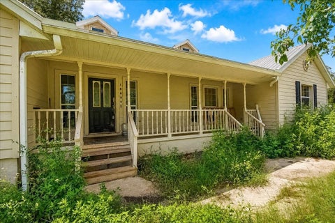 Tiny photo for 18890 SW 44th Street, Dunnellon, FL 34432 (MLS # OM725952)