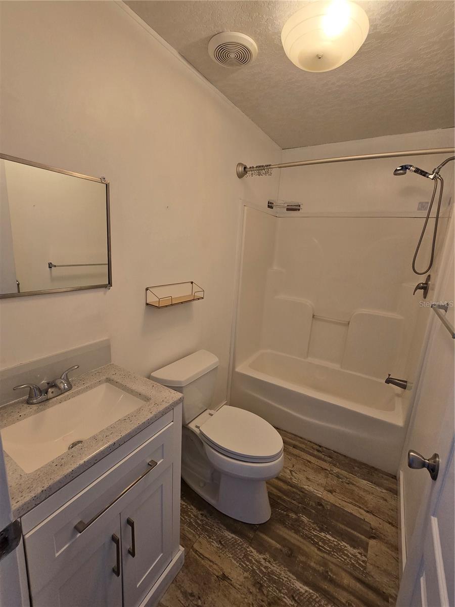 ASTATULA MEADOWS SUB - Residential
