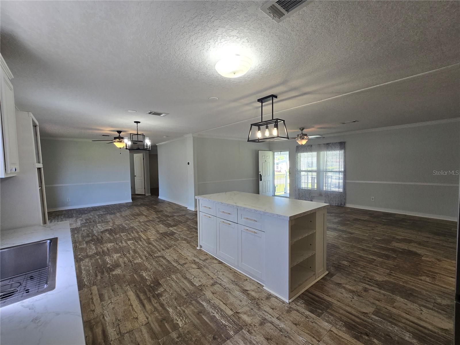 ASTATULA MEADOWS SUB - Residential
